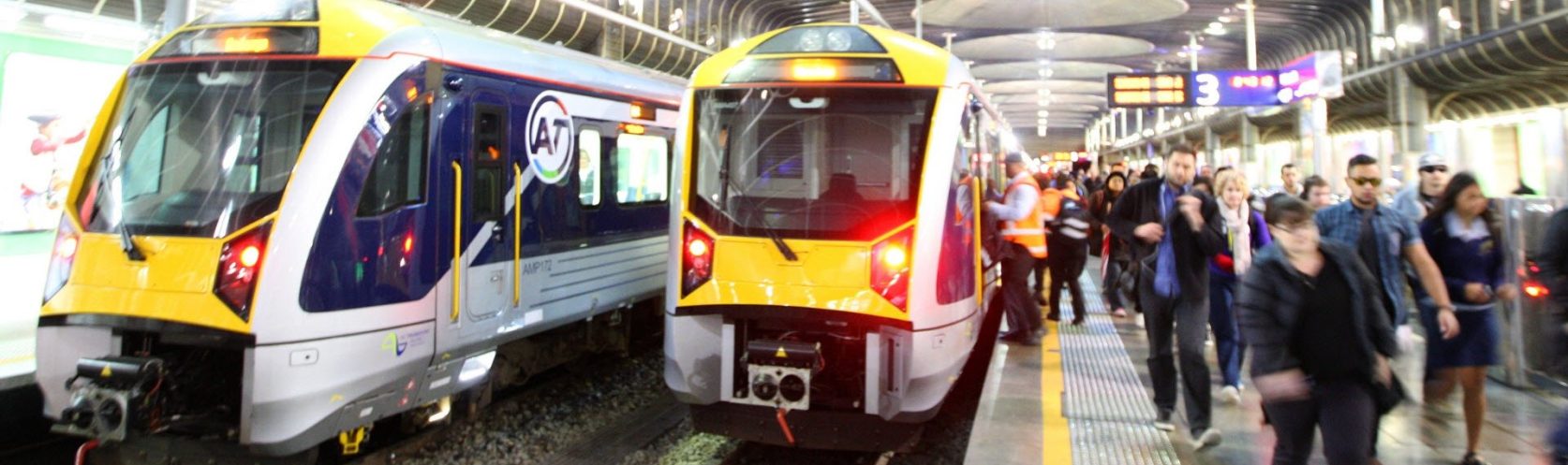 Transdev Auckland rail platform passangers